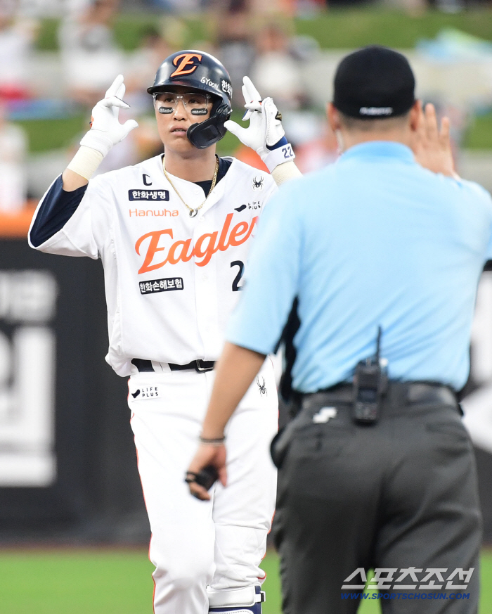  Chae Eun-sung's RBI double to get the first run