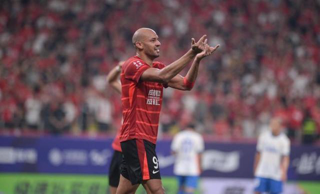 Seo Jung-won, whose 20 million Chengdu was shaken and his hands and feet were cut off by the tyranny of the leadership, is a myth that the club will advance to the ACLE finals for the first time...K-League clash forewarned