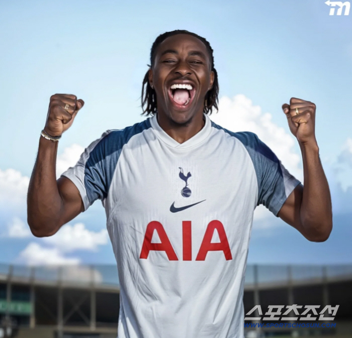 Tottenham, which is on the brink of a cliff, has released a bundle of money. Offer a lump sum payment of KRW 196,500,000,000 to Savinho at the same time