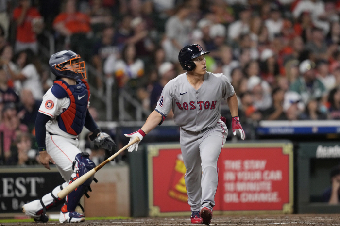 Why did the Dodgers throw it away? That's not it, 6 innings without losing 8K, gives Boston its first win since transfer