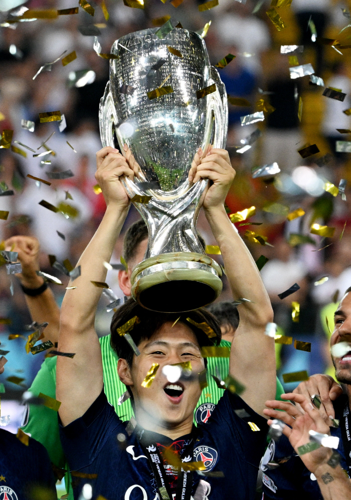Amazing paradox Son Heung-min's vacancy → Lee Kang-in filled it, one goal  one PK Tottenham's outburst...Captain Gobyeoljeon, there was a reason to visit Sangam. → First Super Cup top  goal impressed