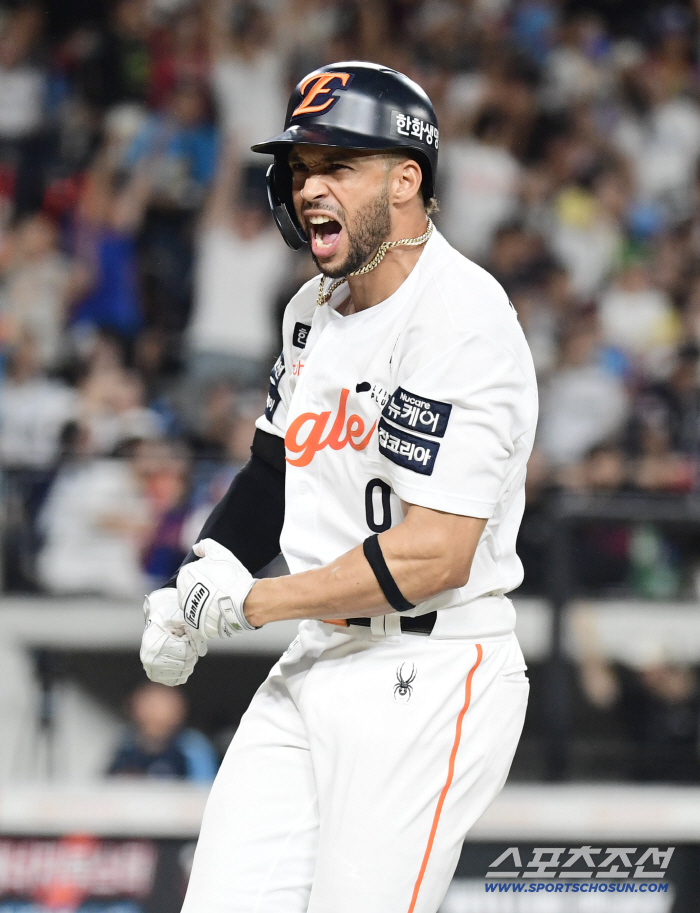 In the 11th inning of extra time, Hanwha finished! 2nd place Hanwha, 3rd place in 441 days and 7.5G difference in the Lotte match 