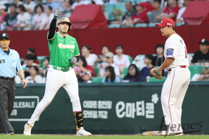 What would you have done if you didn't bring him? The savior of the last team without losing seven innings, stopping SSG from winning four consecutive games 