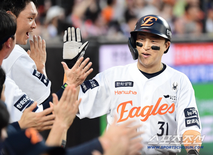 You brought him really well. Eagles' brother, who is now adjusting, won three consecutive games (Daejeon site) with three RBIs