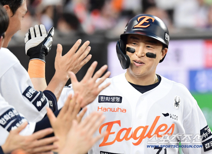 You brought him really well. Eagles' brother, who is now adjusting, won three consecutive games (Daejeon site) with three RBIs