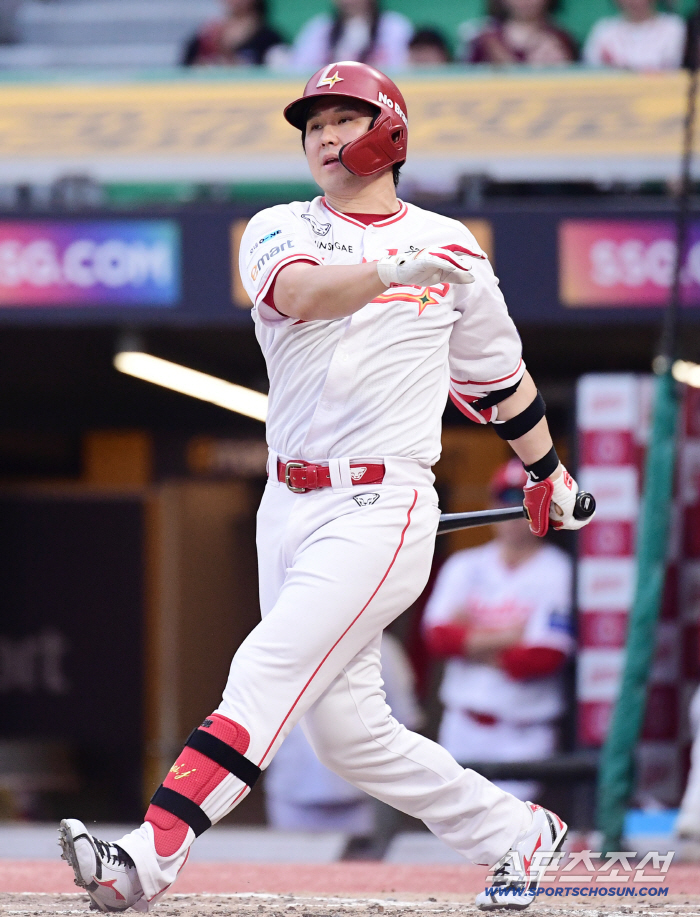 Choi Jeong is meeting No. 1, but there is no such thing today. Return to normal  with elbow bruises