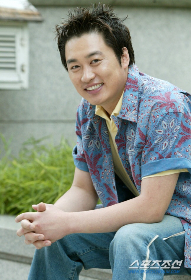 Cultoo Jung Chan-woo has been on hiatus for 8 years..Take a selfie with an actress. Stay healthy