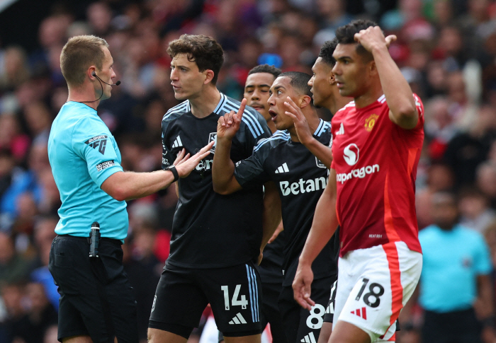 Goalkeeper 8-second rule → Just say the corner kick cap, EPL, let's find out about the different rules!