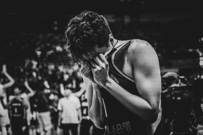 The Great Wall of China was high. Lee Hyun-joong shed tears and was eliminated from the quarterfinals of the Golden Generation. I will not be afraid of any challenge
