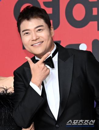 Jeon Hyun-moo is moving to Gimpo after disposing of 6 billion Gangnam apartments..a determination of great filial piety to