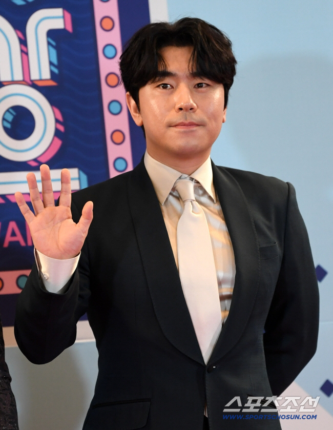 Lee Si-eon reveals star disease celebrities for the first time in 21 years (Sieon School)