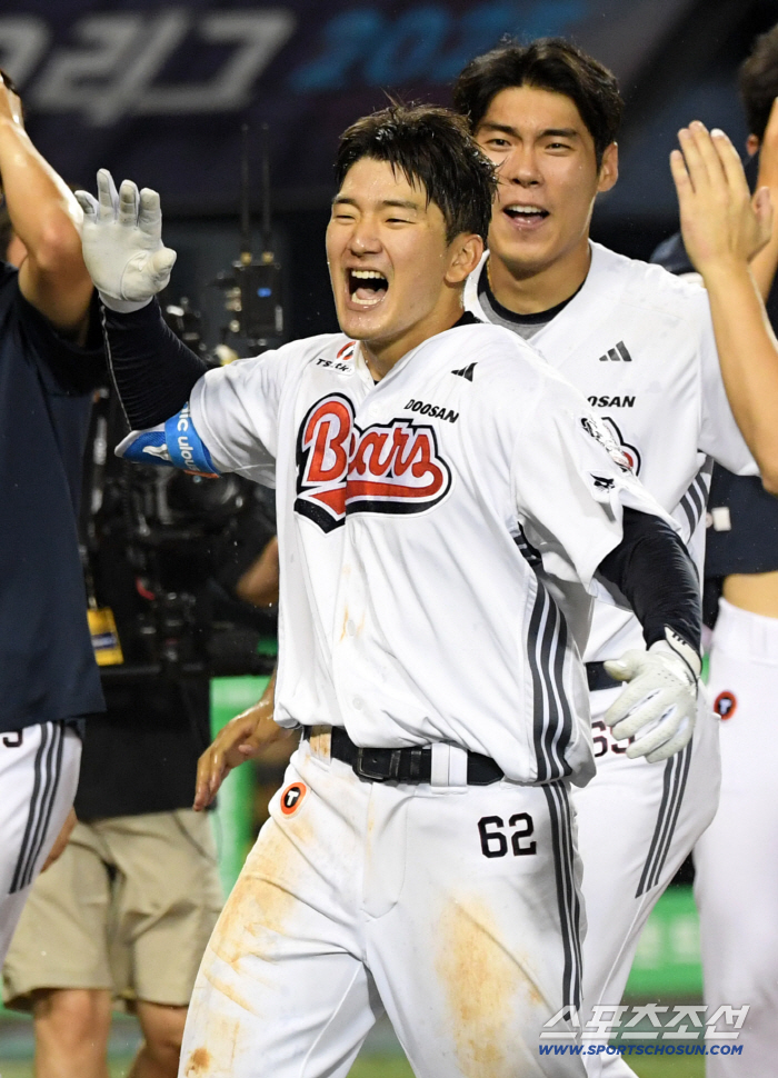 Oh my gosh! Ahn Jae-seok of Doosan Bears, good bye in the bottom of the 11th inning! → Terrible Throwing Mistake KIA flew 4th place right in front of me