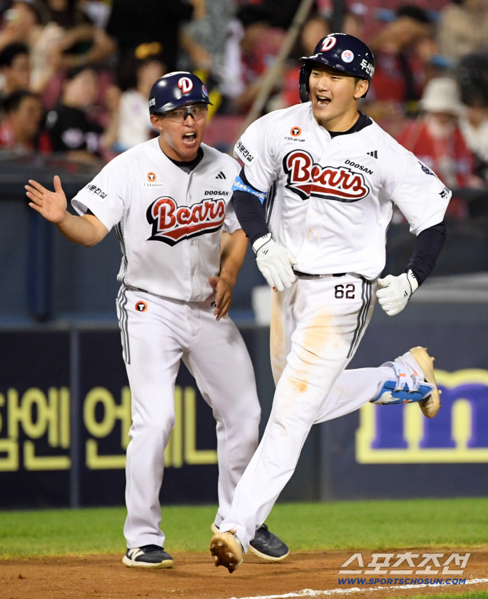  Ahn Jae-seok of Doosan, a walk-off gun, dramatic moment