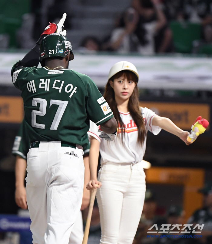  Eredia adds one more Home Run doll