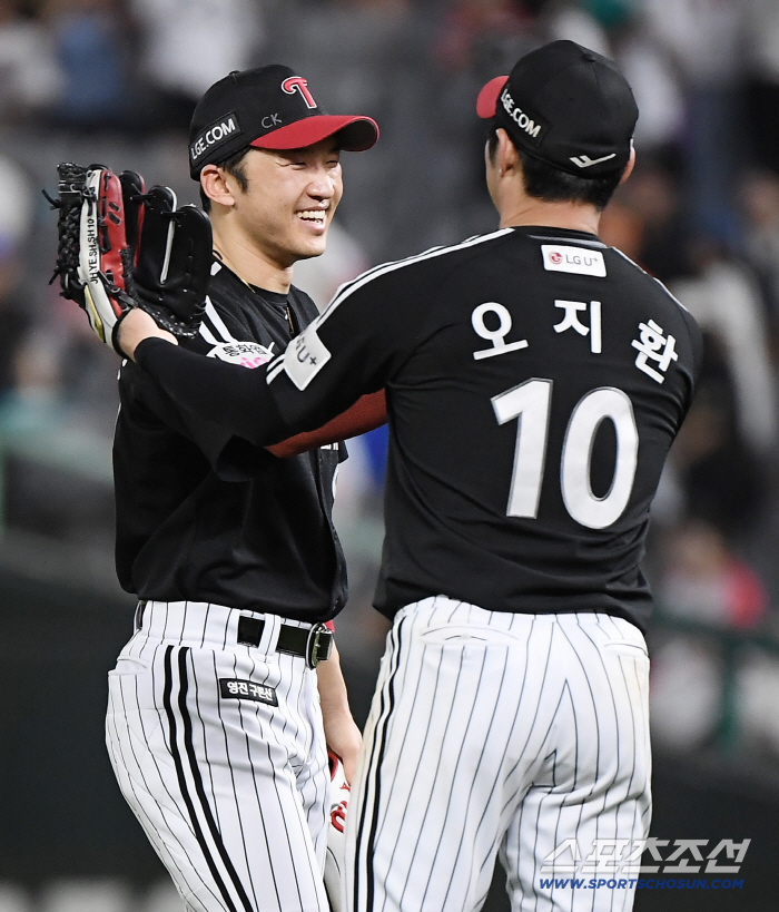  Park Hae-min, who played in the bottom of the 9th inning, continues to record consecutive business trips