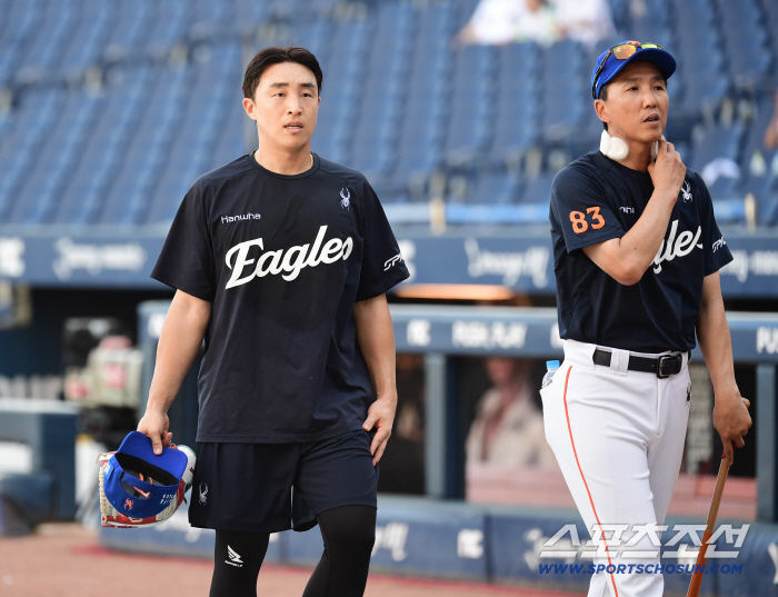 Son Ah-seop visited Changwon for the first time wearing Hanwha uniform