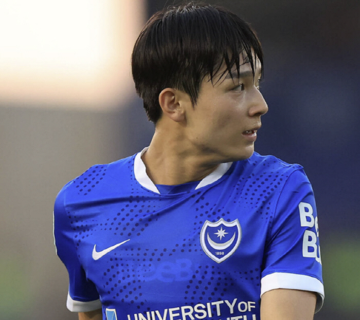 Why are you doing this to Minhyuk? He is terrible at starting only one game → He is sent back to Tottenham and even expected to exclude Yang Min-hyuk from starting the game