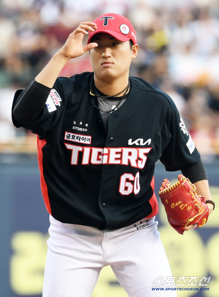 Be greedy. Why did the director decide to say bitter things...ERA 7.29 What Happened to Korea's First-Line Issuing Pitcher