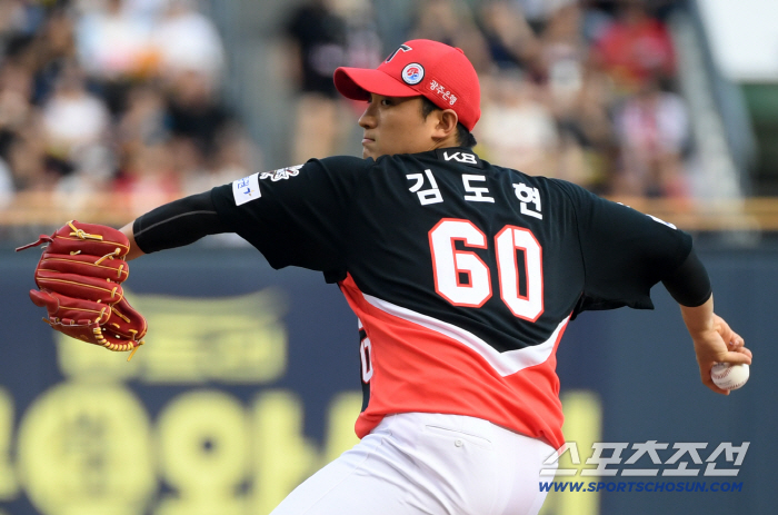 Be greedy. Why did the director decide to say bitter things...ERA 7.29 What Happened to Korea's First-Line Issuing Pitcher