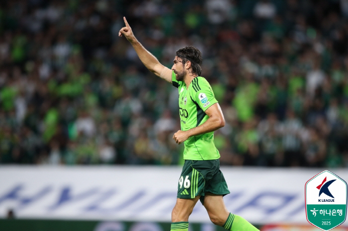 Compagno multi-goal → Jeon Jin-woo wedge-goal Jeonbuk Hyundai Hyundai has won 6 consecutive games 22G unbeaten, and defeated Daegu FC 30, which is the lowest with 15G winless wins