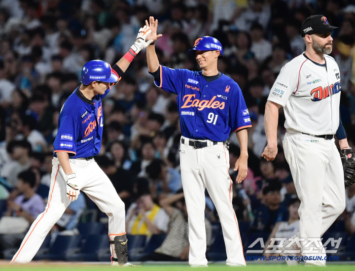 Cycling Heat Moon Hyun-bin Without Triples, Who Is He? Career High (Changwon Field) for the most home runs, most hits, and batting average