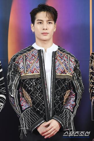 GOT7’s Jackson Rushed to ER with Food Poisoning, Fan Signing Event Canceled