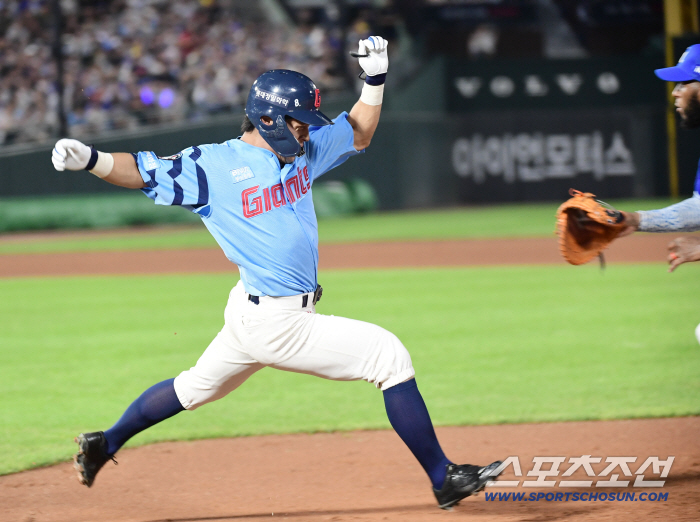  Hwang Sungbin needs to hit quickly to get a hit