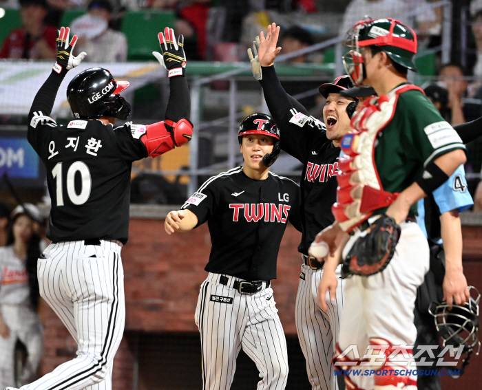  Oh Ji-hwan, the tying bases-loaded gun, a miracle happened