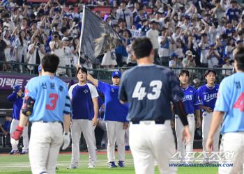  Samsung, which lost eight consecutive Lotte games and recorded two consecutive wins