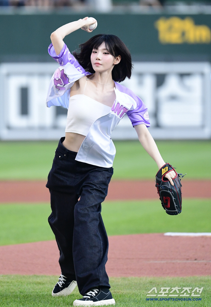  Triple S Nagyung's first pitch in search of a baseball stadium