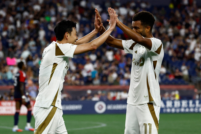 Apsoluri Next Level Son Heung-min's first attack point shocked the broadcasters, first selection → selection of the game's best player...The MLS stage is narrow. It's narrow