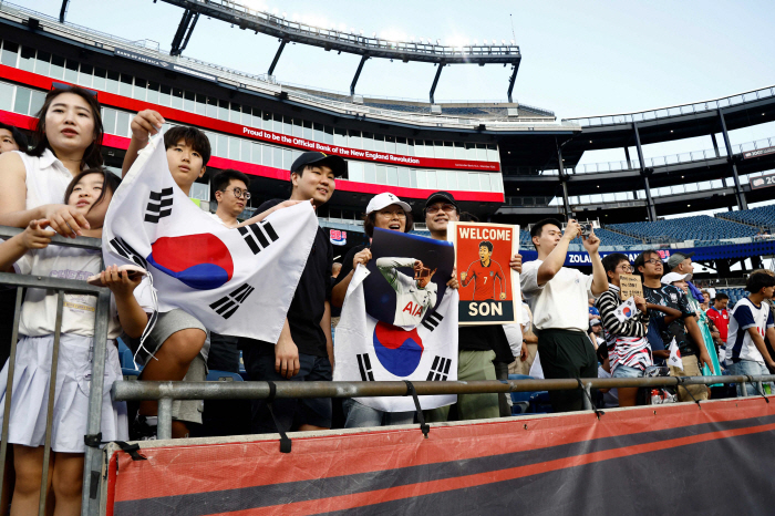 Apsoluri Next Level Son Heung-min's first attack point shocked the broadcasters, first selection → selection of the game's best player...The MLS stage is narrow. It's narrow