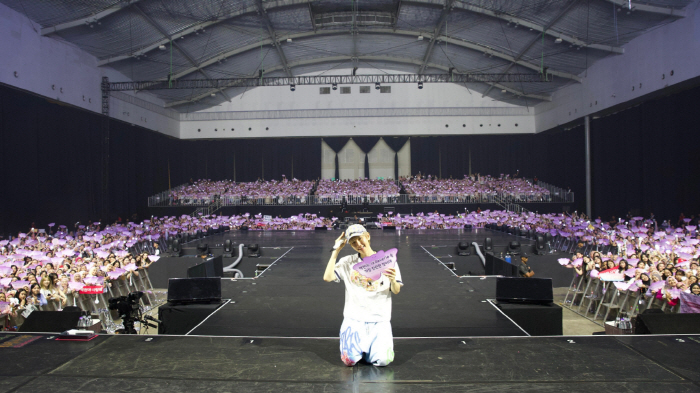 Baekhyun's World Tour Levery Jakarta Performance Completion...It's time to go to Asia