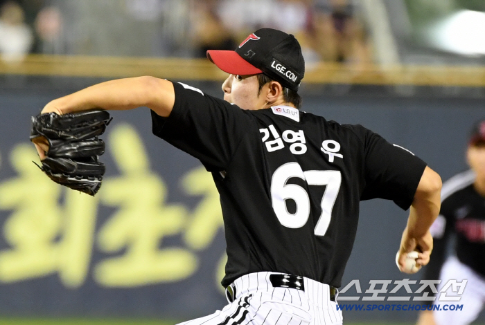 He is a 157-kilometer model rookie who has never been to the second tier. 2nd half ERA 1.04 Better