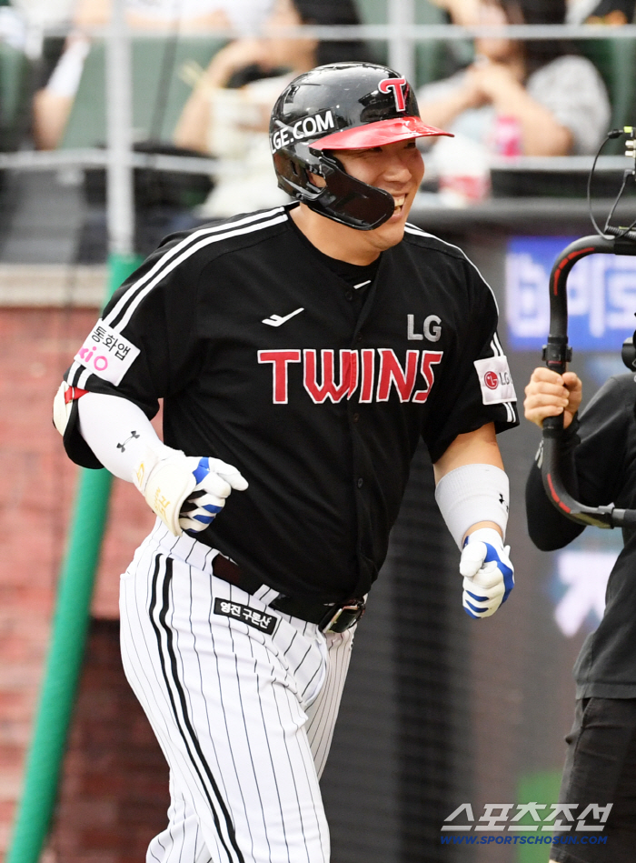 Park Yong Taek, 2,505 hits! → LG Kim Hyun-soo ranked third in his career. It's meaningful in that he's managed well for a long time
