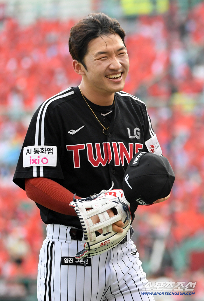  Captain Park Hae Min who came back with a smile