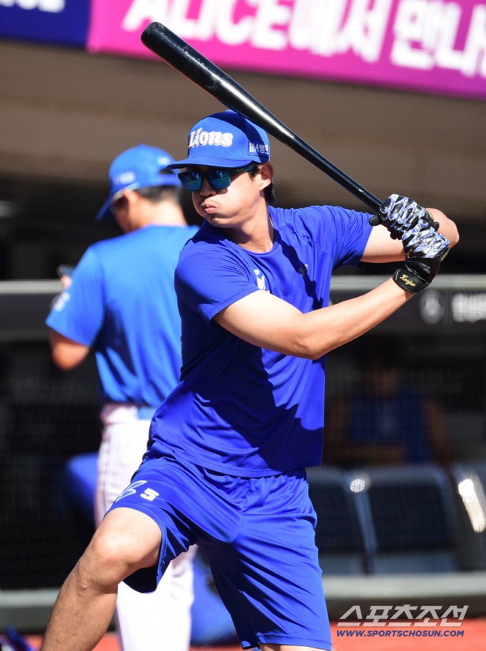  Koo Ja-wook's batting training