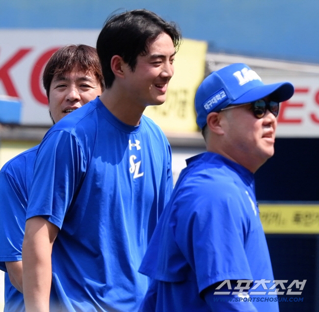 The story of how the player called coach Park Jin-man, Koo Ja-wook, who was lonely because he was right next to the coach during the game 