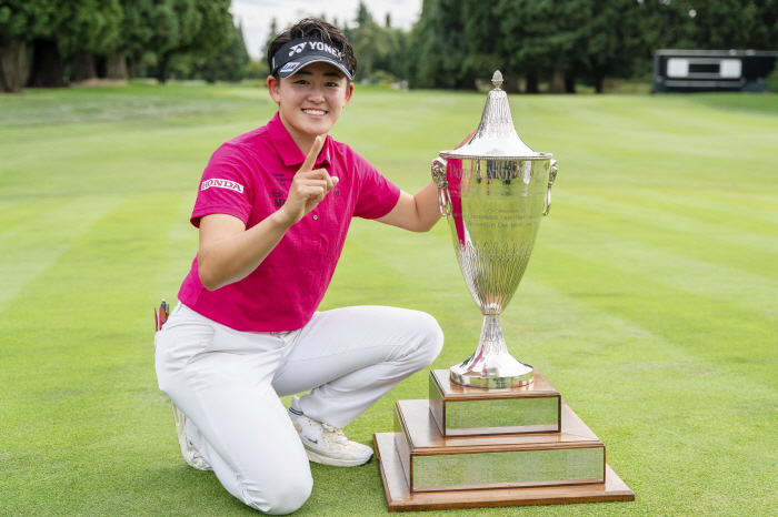 Confidence in being able to do better Top 10 in six years, Park Sung-hyun, who returned, and winning the LPGA survival green light are Akie Iwai 
