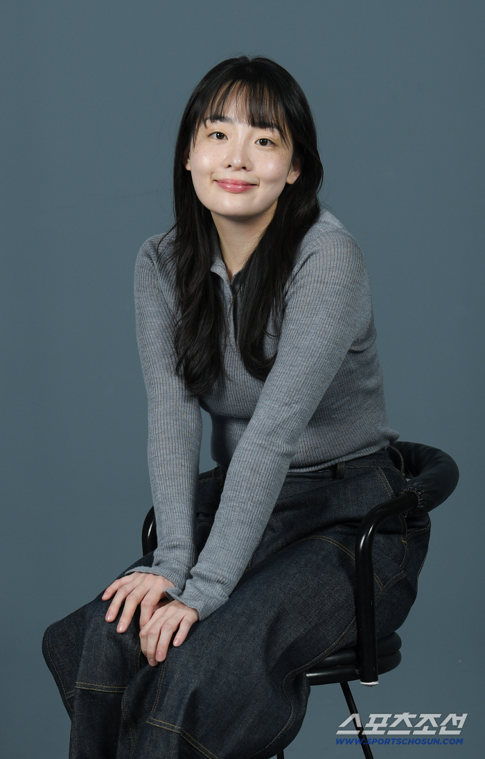 Kim Min-ha before my death, for Yoojung who sent me first..Blue Dragon is a passionate cheer (the 4th Blue Dragon Series Awards interview)