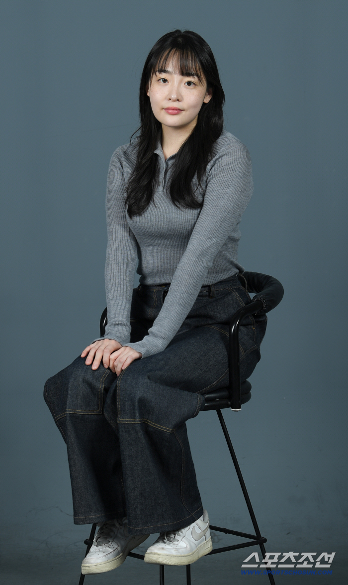 Kim Min-ha before my death, for Yoojung who sent me first..Blue Dragon is a passionate cheer (the 4th Blue Dragon Series Awards interview)