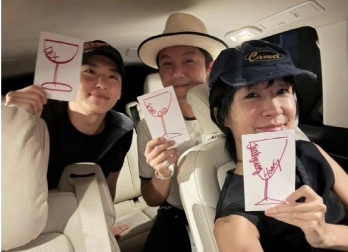 GD's birthday party meeting caught in front of my eyes...Divorce Hong Jin-kyung → Jung Hae-in and Dex ★ All out