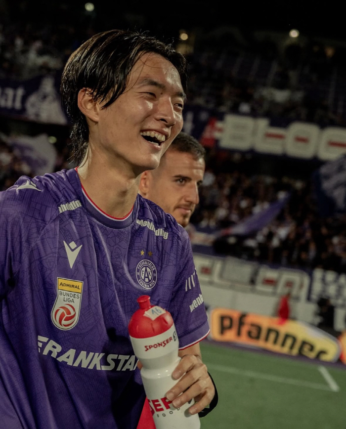 Lee Tae-seok, a full-back from Korea who went to Austria, is also making a soft landing! First start  full-time appearance Kang-hee starts → injury replacement out
