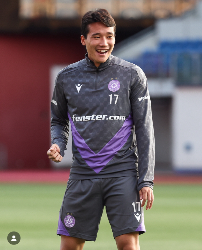 Lee Tae-seok, a full-back from Korea who went to Austria, is also making a soft landing! First start  full-time appearance Kang-hee starts → injury replacement out