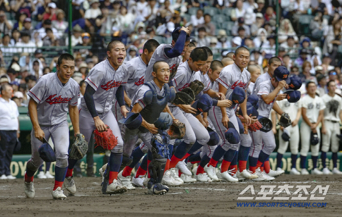 Sold out until the first game at 8 a.m…Tickets sold out a day before the summer Koshien tournament, which is hotter than the August heatwave, and the quarterfinals