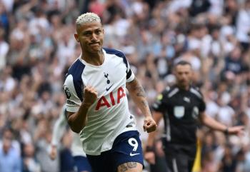 Were you scared of SON? Problem-ah → New-Ace transformation. Tottenham Hishallisong opener multi goal, what's going on here?