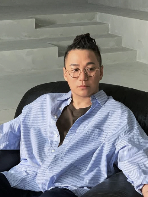Yoon Min-soo is living with his ex-wife after his shock confession divorce 