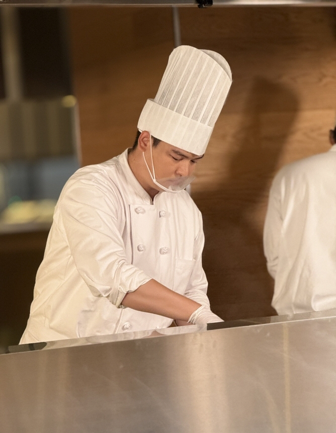 Cho Hye-won ♥ Lee Jang-woo became a chef at MBC cafeteria..Employees receive favorable reviews (Country Village 2)