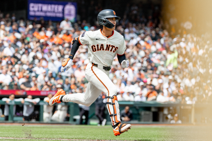  Resurrection? It was a long way away. I was lucky today, SF Lee Jung-hoo. Luck's 7G consecutive hits, in reality, Heart Hit Zero (0)