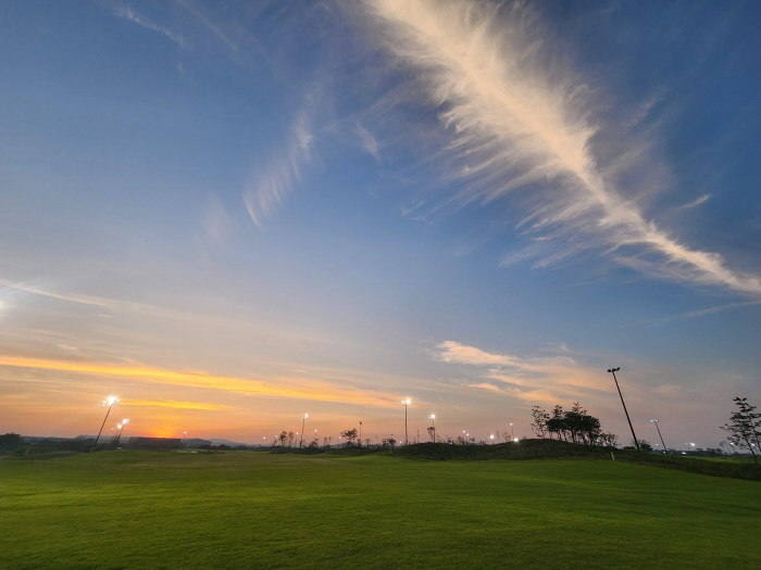 Let's go to Chungcheong-Gangwon Package in the fall of the peak golf season!